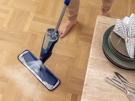 czyszczenie paneli podłogowych